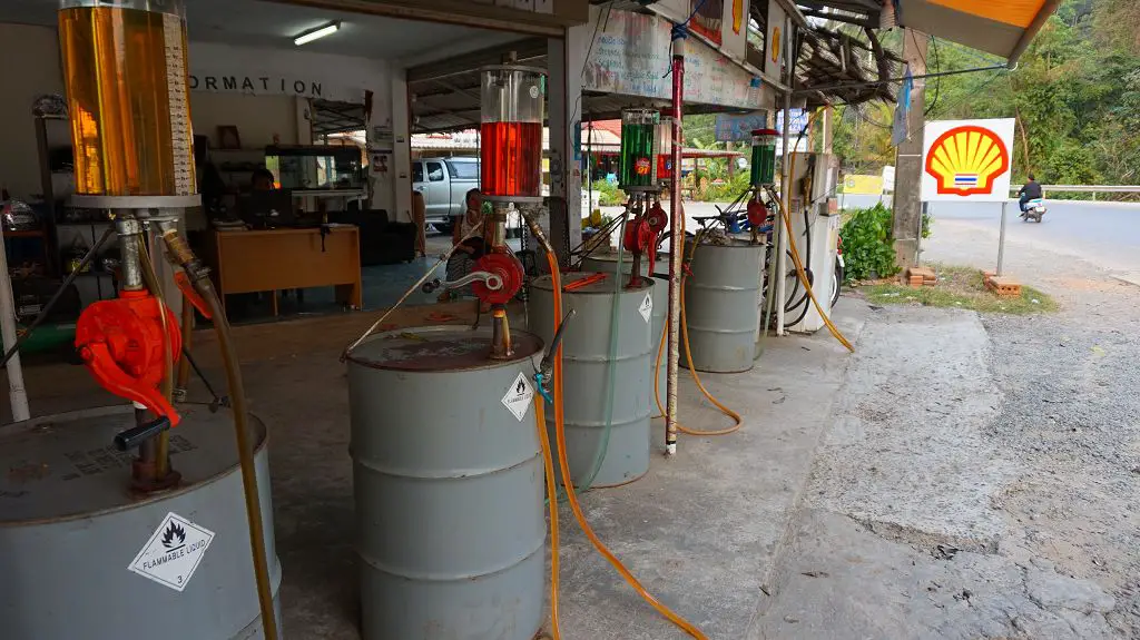 Tankstelle auf Koh Chang