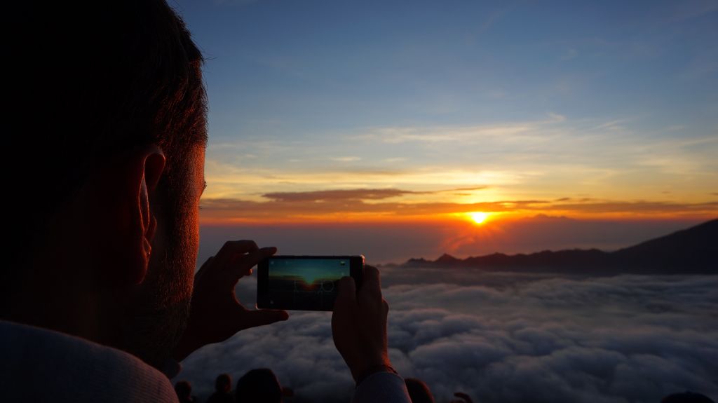 Sonnenaufgang auf dem Batur Vulkan