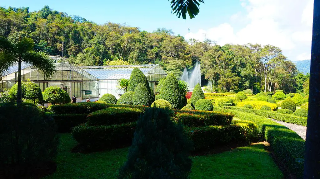 Gewächshäuser im Botanischen Garten Chiang Mai