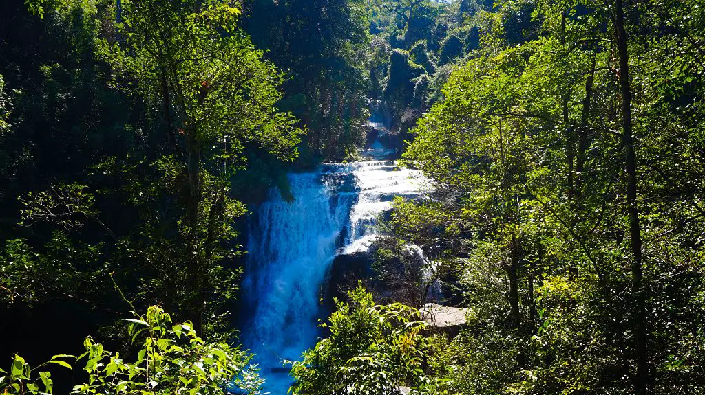 Sirithan Wasserfall im Nationalpark Doi Inthanon