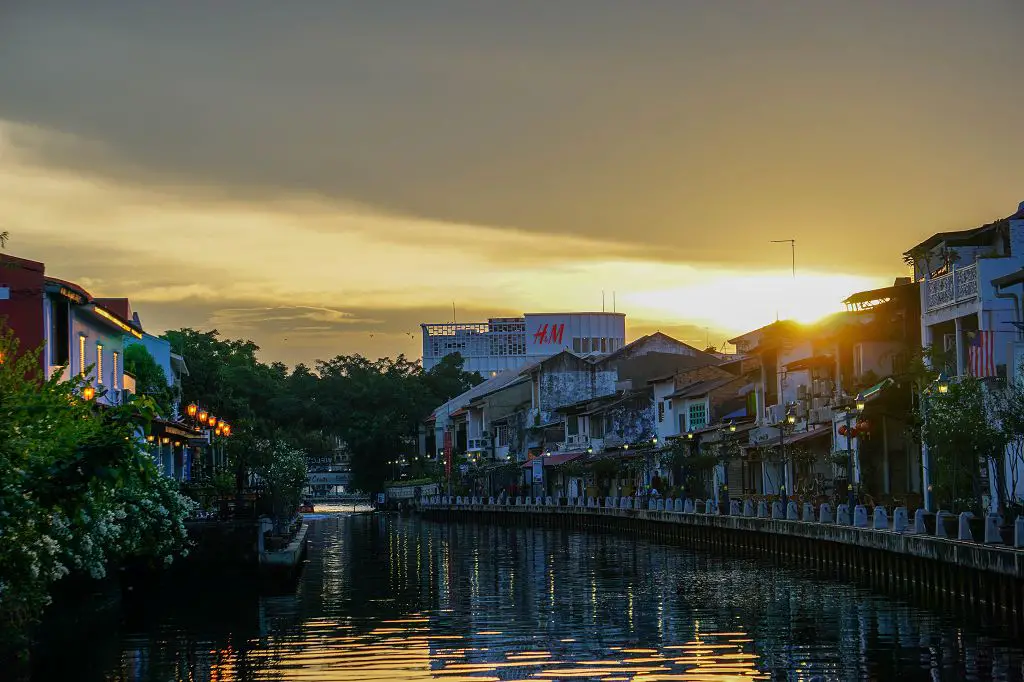 Der Melaka Fluss bei Sonnenuntergang