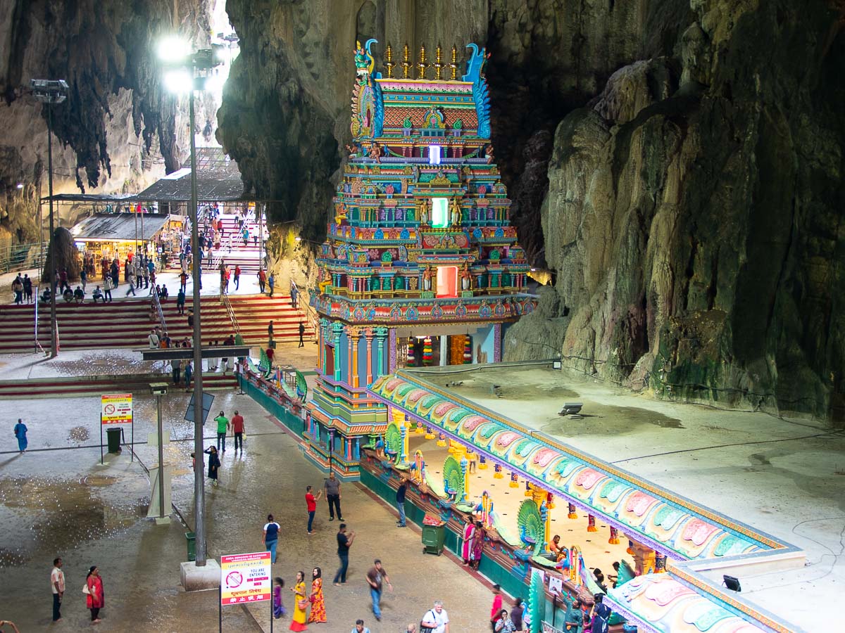 Batu Caves in Kuala Lumpur - Tipps für die magischen Hindu-Höhlen