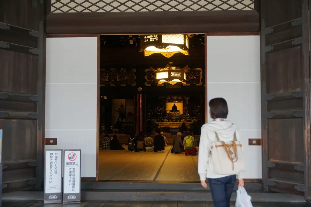 Gebetshalle im Higashi Honganji Tempel