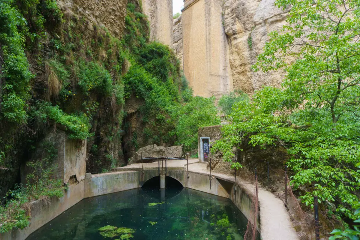Das alte Wasserwerk in der El Tajo Schlucht