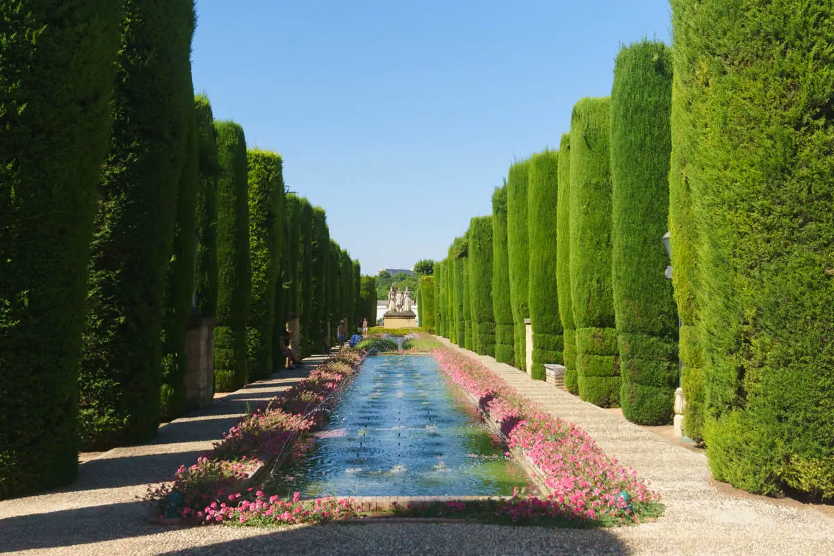 Der wunderschöne Garten in der AlcazarCordoba Spanien