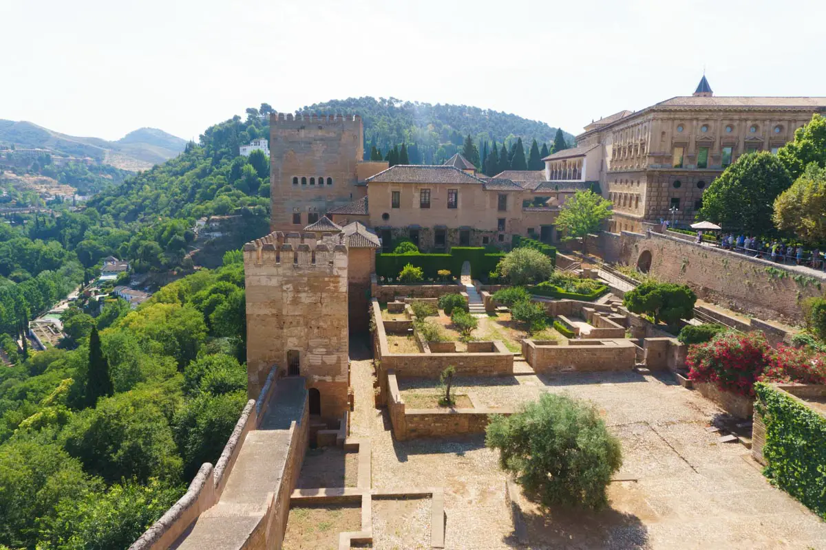 Teil der Alhambra Anlage in Granada
