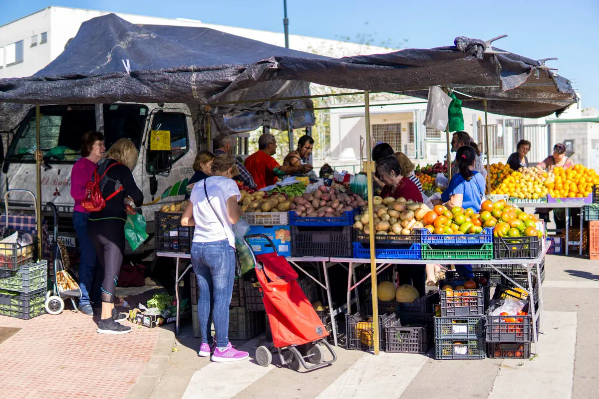 Gemüse und Obststand auf einen Markt in Andalusien
