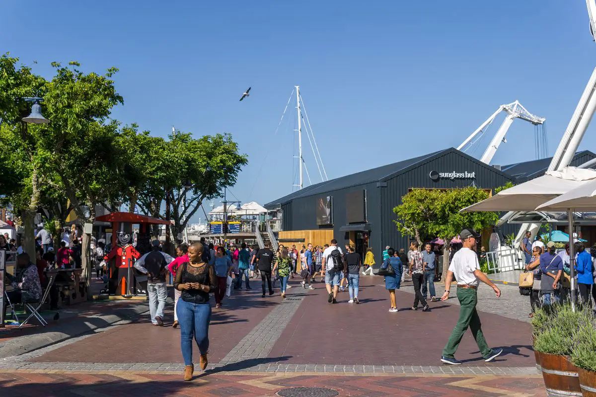 Kapstadt Sehenswürdigkeiten: Die Fußgängermeile an der V&A Waterfront