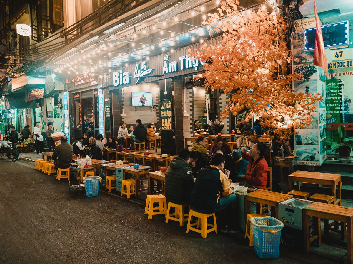 Bars in der Ta Hien Street in Hanoi