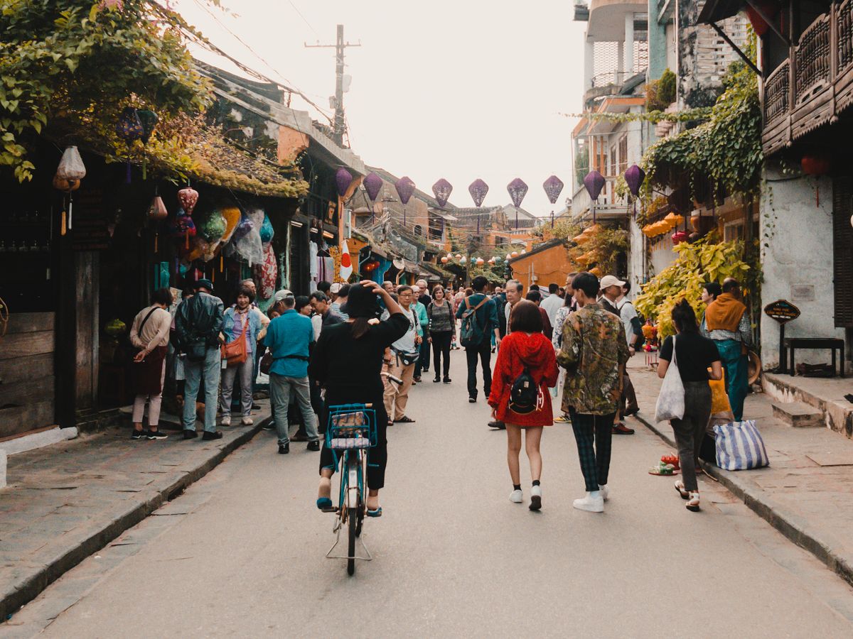 Jede Menge Touristen in der Altstadt von Hoi An