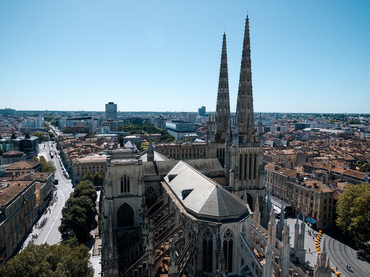 Aussicht vom Kirchturm auf die Cathedral St. André