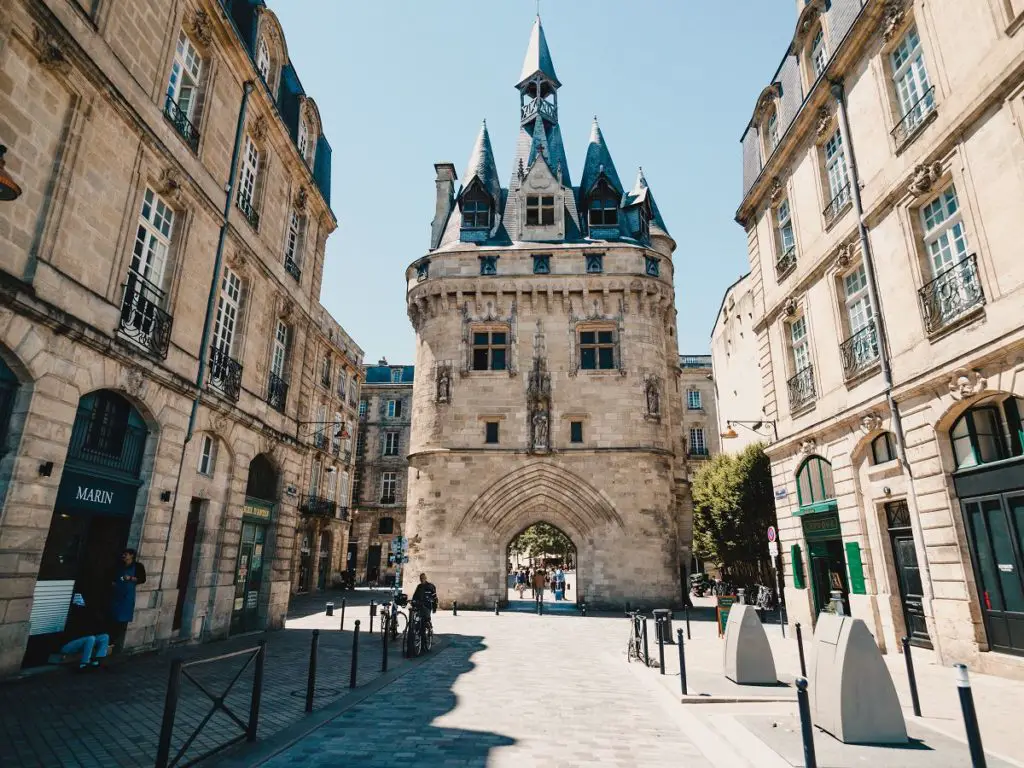 Das Tor Porte Cailhau in Bordeaux Altstadt