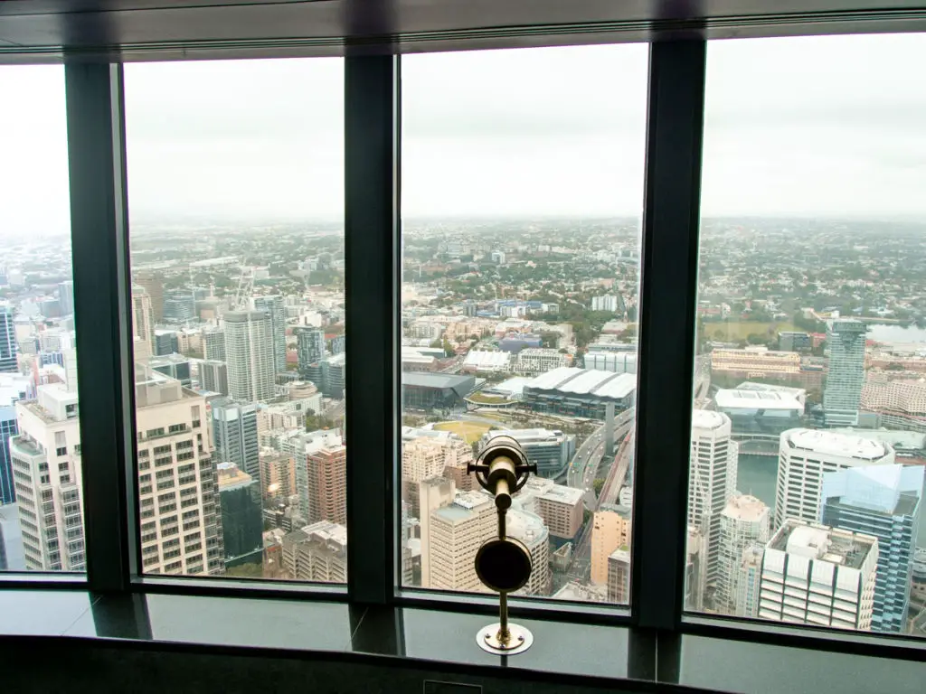 Aussicht vom Sydney Tower Eye auf die Stadt