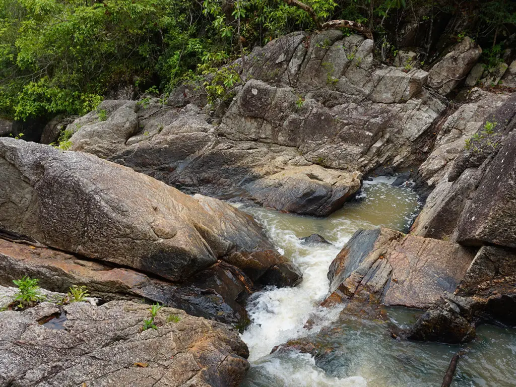 Koh Phangan Sehenswürdigkeit: der Than Sadet Wasserfall