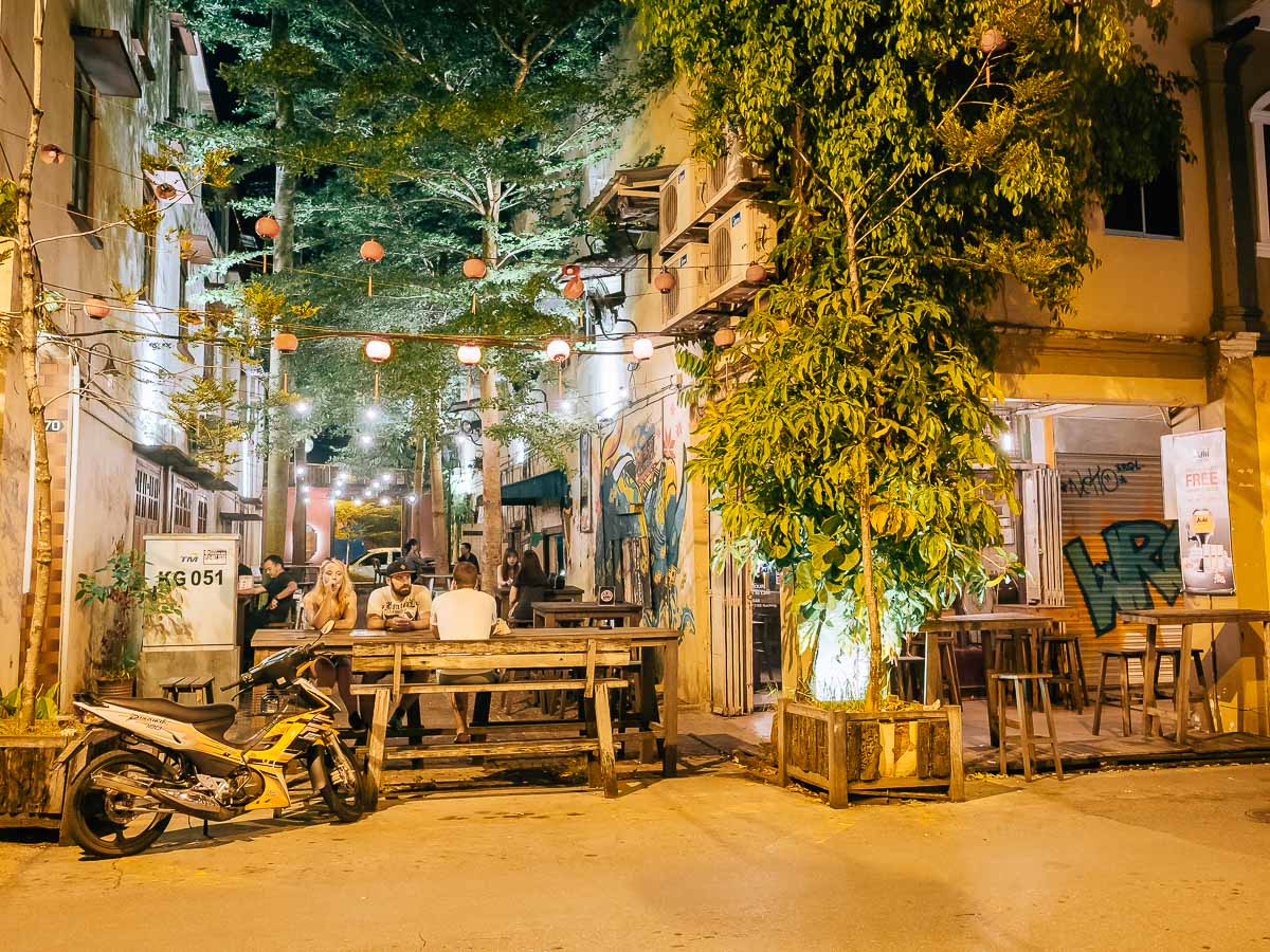 Gemütliche Atmosphäre unter freiem Himmel: Drunk Monkey Old Street Bar