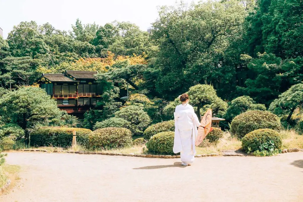 Geisha im Sorakuen Garden in Kobe Japan