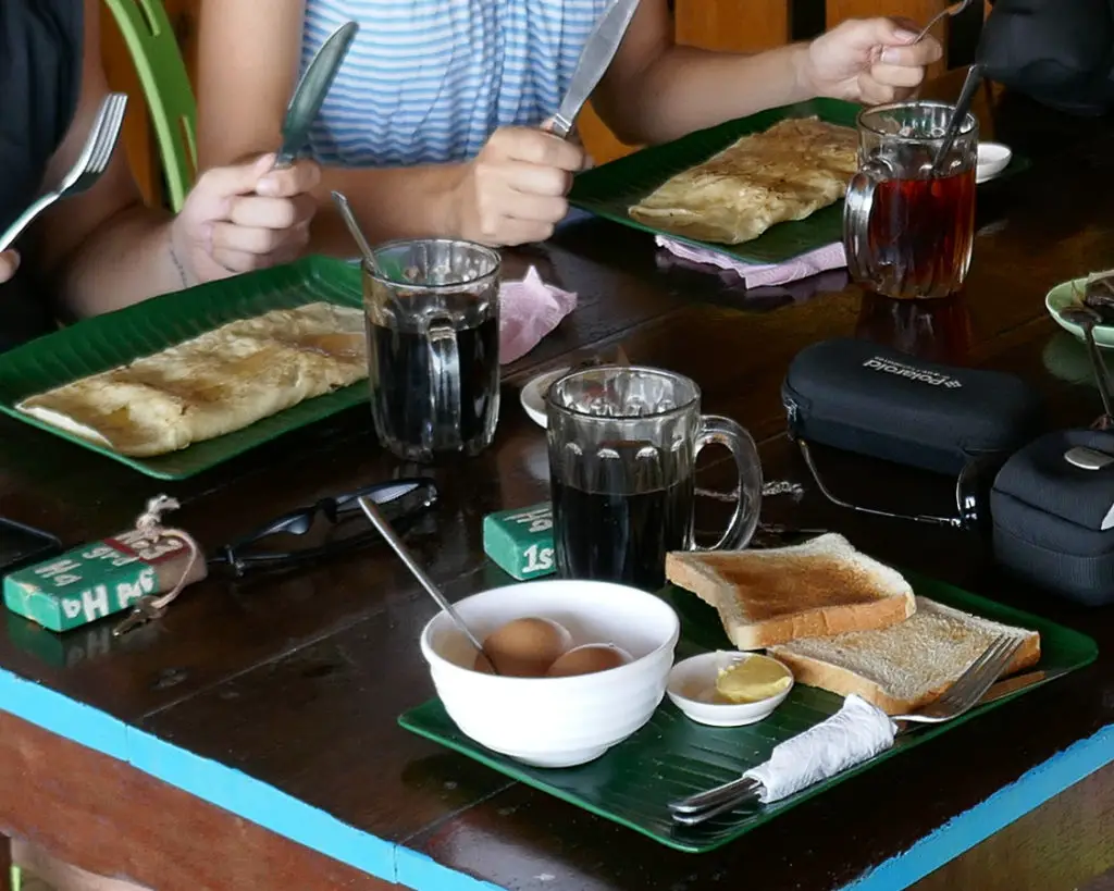 Malaiisches Frühstück auf Pulau Tioman