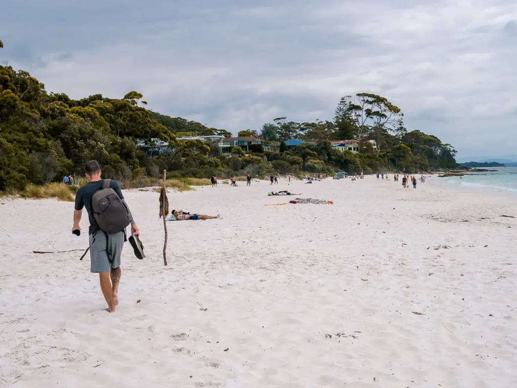 Marco am Hyams Beach während unserer Australien Rundreise