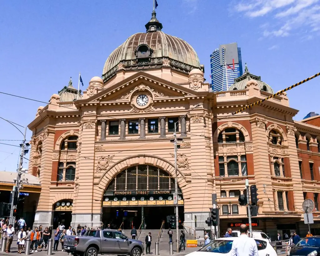Der Bahnhof Flinders Street in Melbourne