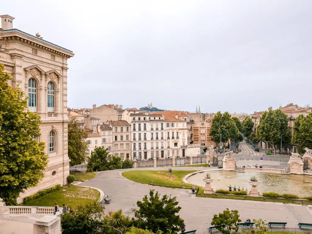 Die Aussicht auf die Stadt vom Palais Longchamp