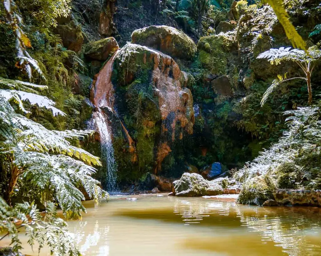 Caldeira Velha Wasserfall