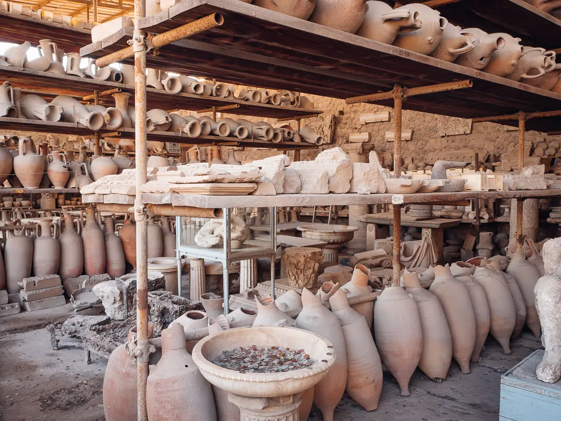 Ausgrabungsstücke in Pompeji
