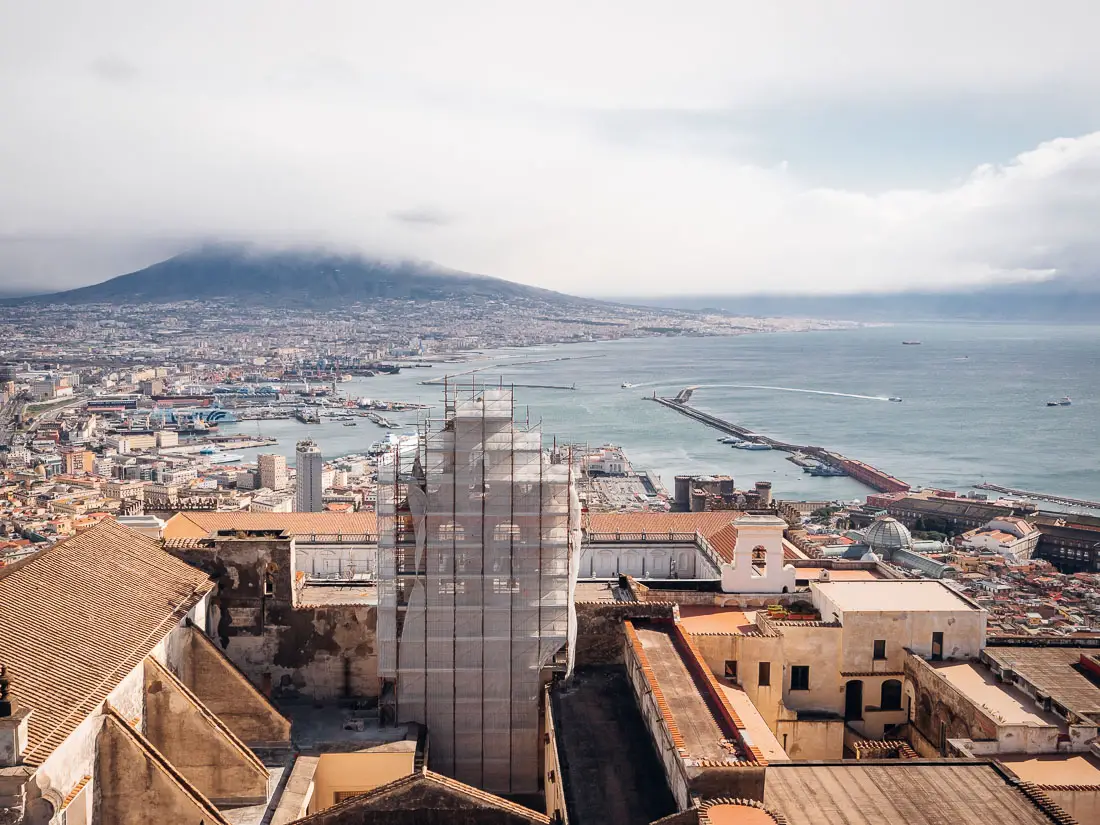 Aussicht auf Neapel und den Vulkan Vesuv