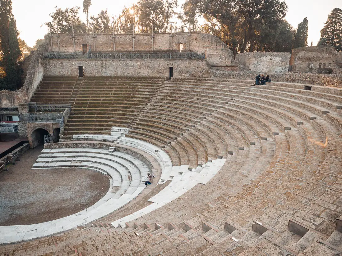 Pompeji Sehenswürdigkeiten: Großes Theater 