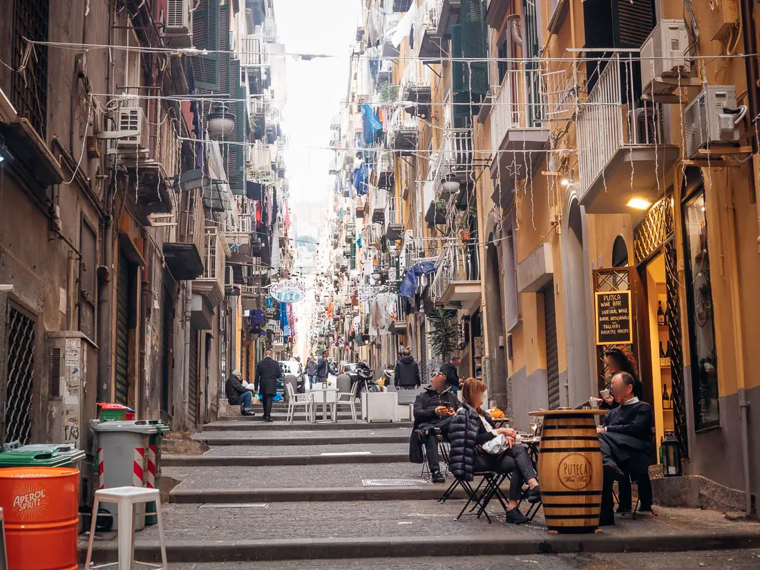 Neapel Tipps: Schöne Gasse in Neapel